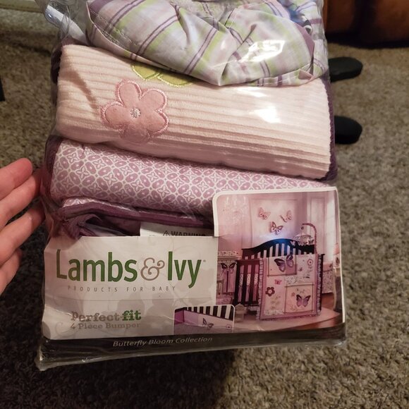 Lambs & Ivy crib set - Picture 4 of 8